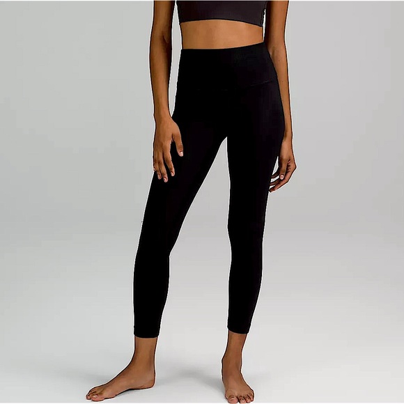 Lululemon - Picture 1 of 5